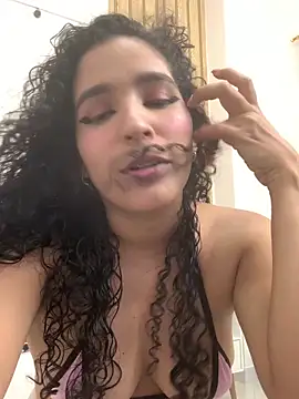 Belindamuller online show from November 13, 3:49 am