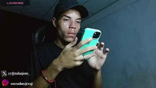 jhojan foxxx  online show from December 21, 8:38 pm