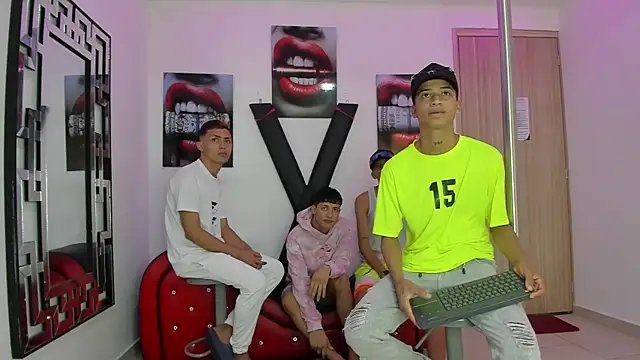 EMPIRE BOYS1 online show from November 17, 7:19 pm