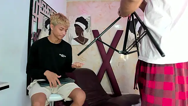 EMPIRE BOYS1 online show from March 30, 7:37 pm