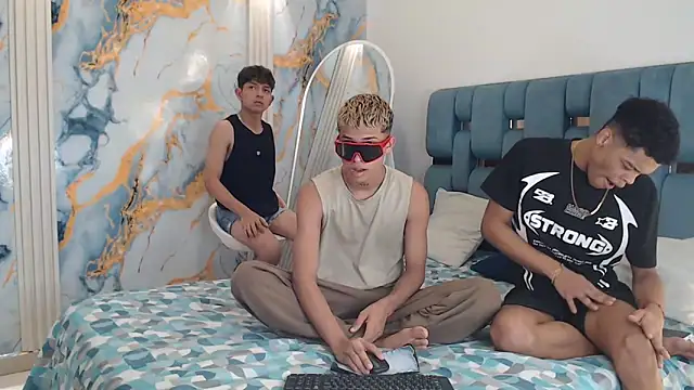 EMPIRE BOYS1 online show from May 15, 7:21 pm