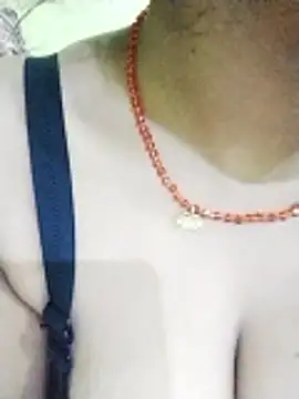 kiara-simmi online show from December 17, 5:08 pm