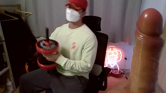 Snapshot of redcap1111 chatting on November 29, 11:24 am redcap1111 online show from November 29, 11:24 am