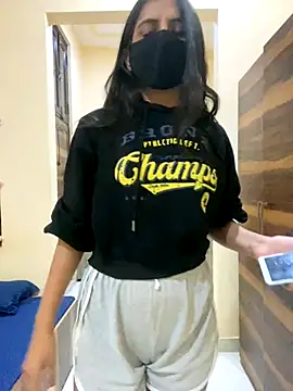 deepikaa aroraa online show from November 22, 1:32 pm