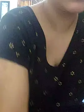 Snapshot of Tanha18 chatting on January 14, 6:41 am Tanha18 online show from January 14, 6:41 am