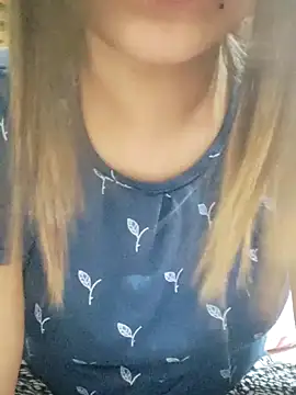 Snapshot of Tanha18 chatting on February 3, 12:42 am Tanha18 online show from February 3, 12:42 am