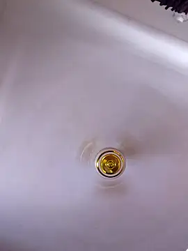 Snapshot of Tanha18 chatting on February 26, 9:19 am Tanha18 online show from February 26, 9:19 am