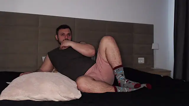 BriannSmith online show from April 2, 8:56 am