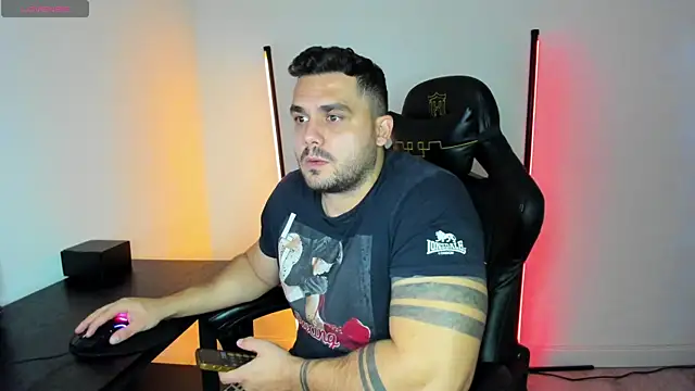 Danielbateson online show from October 16, 11:33 am