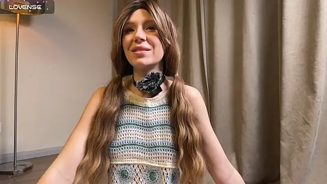 Snapshot of your_carrie chatting on March 3, 12:22 pm your carrie online show from March 3, 12:22 pm