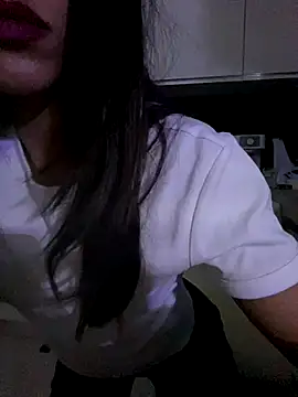 Snapshot of CrissmainH chatting on October 20, 1:44 pm CrissmainH online show from October 20, 1:44 pm