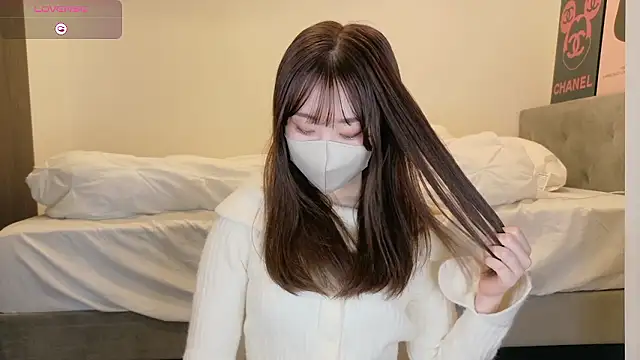 Snapshot of yura_ra_ra chatting on May 6, 12:10 pm yura ra ra online show from May 6, 12:10 pm
