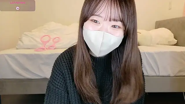Snapshot of yura_ra_ra chatting on May 10, 8:08 am yura ra ra online show from May 10, 8:08 am