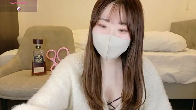 Snapshot of yura_ra_ra chatting on May 22, 5:40 pm yura ra ra online show from May 22, 5:40 pm