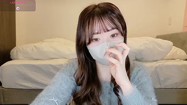 Snapshot of yura_ra_ra chatting on May 24, 6:07 am yura ra ra online show from May 24, 6:07 am