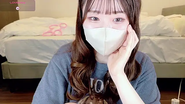 Snapshot of yura_ra_ra chatting on May 29, 7:17 am yura ra ra online show from May 29, 7:17 am