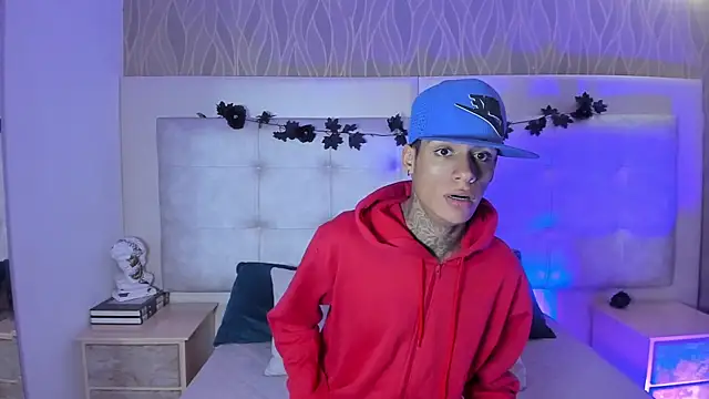 Snapshot of GaelCarter chatting on December 20, 3:46 am GaelCarter online show from December 20, 3:46 am