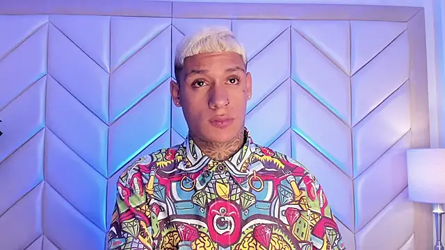 Snapshot of GaelCarter chatting on February 26, 3:49 am GaelCarter online show from February 26, 3:49 am