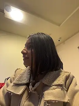 AlyssaRay online show from February 15, 4:25 pm