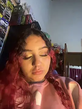 atennea diiossa online show from November 12, 1:28 am