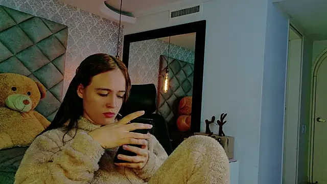 CARO ADAMS1 online show from January 9, 11:02 am