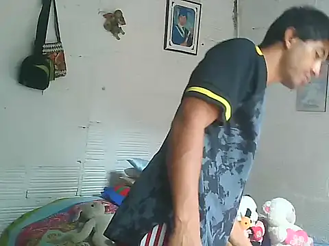 Snapshot of horny_latin_couple1 chatting on October 17, 2:19 pm horny latin couple1 online show from October 17, 2:19 pm