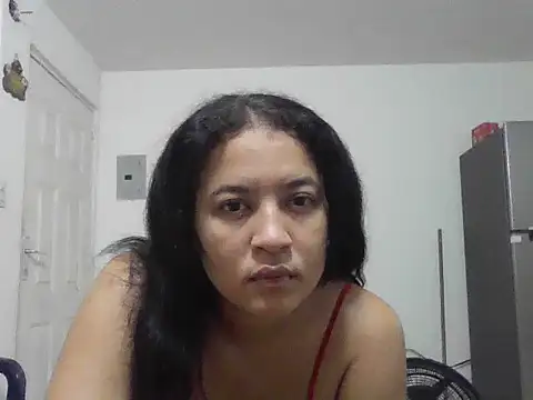 Snapshot of Samiraxxx24 chatting on October 21, 3:51 am Samiraxxx24 online show from October 21, 3:51 am