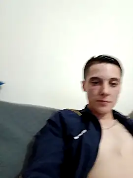 Snapshot of fresh-laD chatting on November 6, 2:01 am fresh-laD online show from November 6, 2:01 am