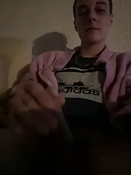 Snapshot of fresh-laD chatting on February 24, 12:08 am fresh-laD online show from February 24, 12:08 am