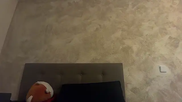 Snapshot of Camaraman05 chatting on February 21, 6:53 pm Camaraman05 online show from February 21, 6:53 pm