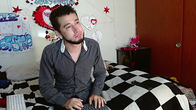 Snapshot of picante70_ chatting on February 4, 12:44 pm picante70 online show from February 4, 12:44 pm