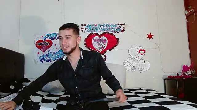 Snapshot of picante70_ chatting on February 24, 11:19 am picante70 online show from February 24, 11:19 am