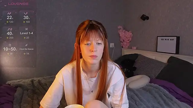 Soundless-Voice online show from November 12, 3:01 pm