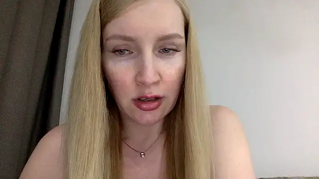 Snapshot of Neralith chatting on June 19, 6:45 pm Neralith online show from June 19, 6:45 pm