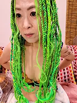 Snapshot of jyuse000ryuse chatting on June 19, 12:53 pm jyuse000ryuse online show from June 19, 12:53 pm