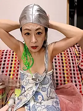Snapshot of jyuse000ryuse chatting on July 7, 11:14 am jyuse000ryuse online show from July 7, 11:14 am