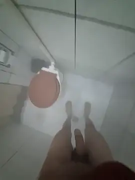 Snapshot of magrelo10 chatting on October 15, 3:17 am magrelo10 online show from October 15, 3:17 am