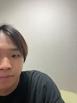 Snapshot of nagi_112 chatting on February 3, 2:44 pm nagi 112 online show from February 3, 2:44 pm