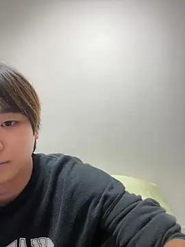 Snapshot of nagi_112 chatting on February 15, 1:20 pm nagi 112 online show from February 15, 1:20 pm