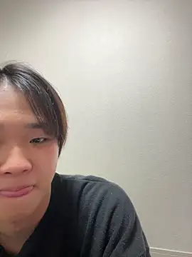 Snapshot of nagi_112 chatting on March 6, 10:12 am nagi 112 online show from March 6, 10:12 am