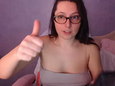 LuckyLisa23 online show from March 19, 11:09 pm