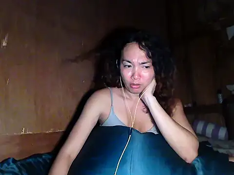 Snapshot of wildcat30 chatting on October 13, 5:24 pm wildcat30 online show from October 13, 5:24 pm