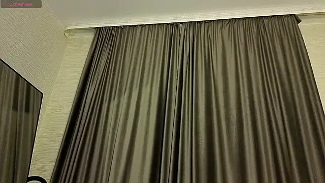 MissPompadure online show from March 21, 7:17 pm