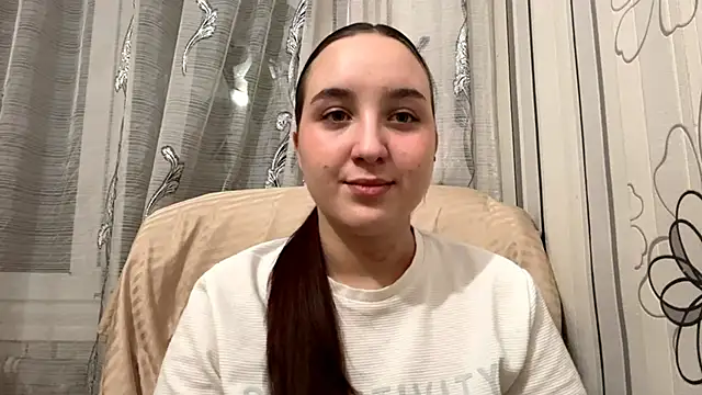 DaisyMolly online show from October 27, 4:44 pm