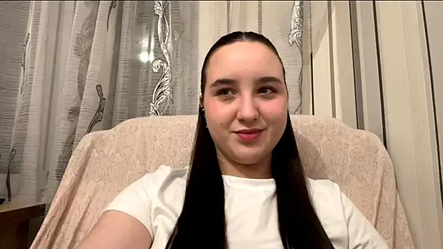 DaisyMolly online show from December 17, 9:43 pm