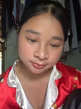 Linh-xxx online show from October 31, 6:14 am