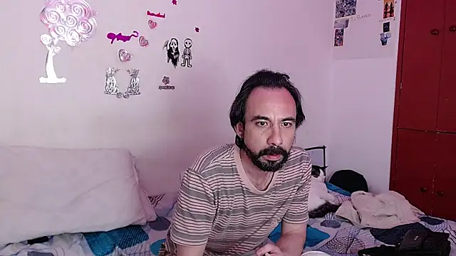 Isis Robert online show from December 18, 11:22 pm