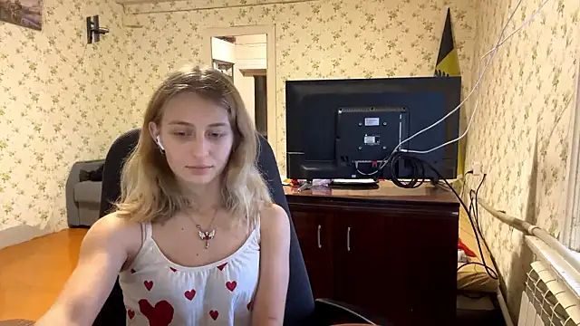 Snapshot of AmeliLia chatting on February 27, 2:28 pm AmeliLia online show from February 27, 2:28 pm