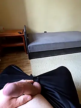 debrbi37 online show from February 14, 9:06 am