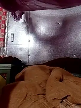 YiyinLy online show from January 16, 7:34 am